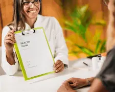 Saiba o Que Fazer se o Corretor Mentiu ao Vender o Plano de Saúde e Entenda Como Exigir Seus Direitos